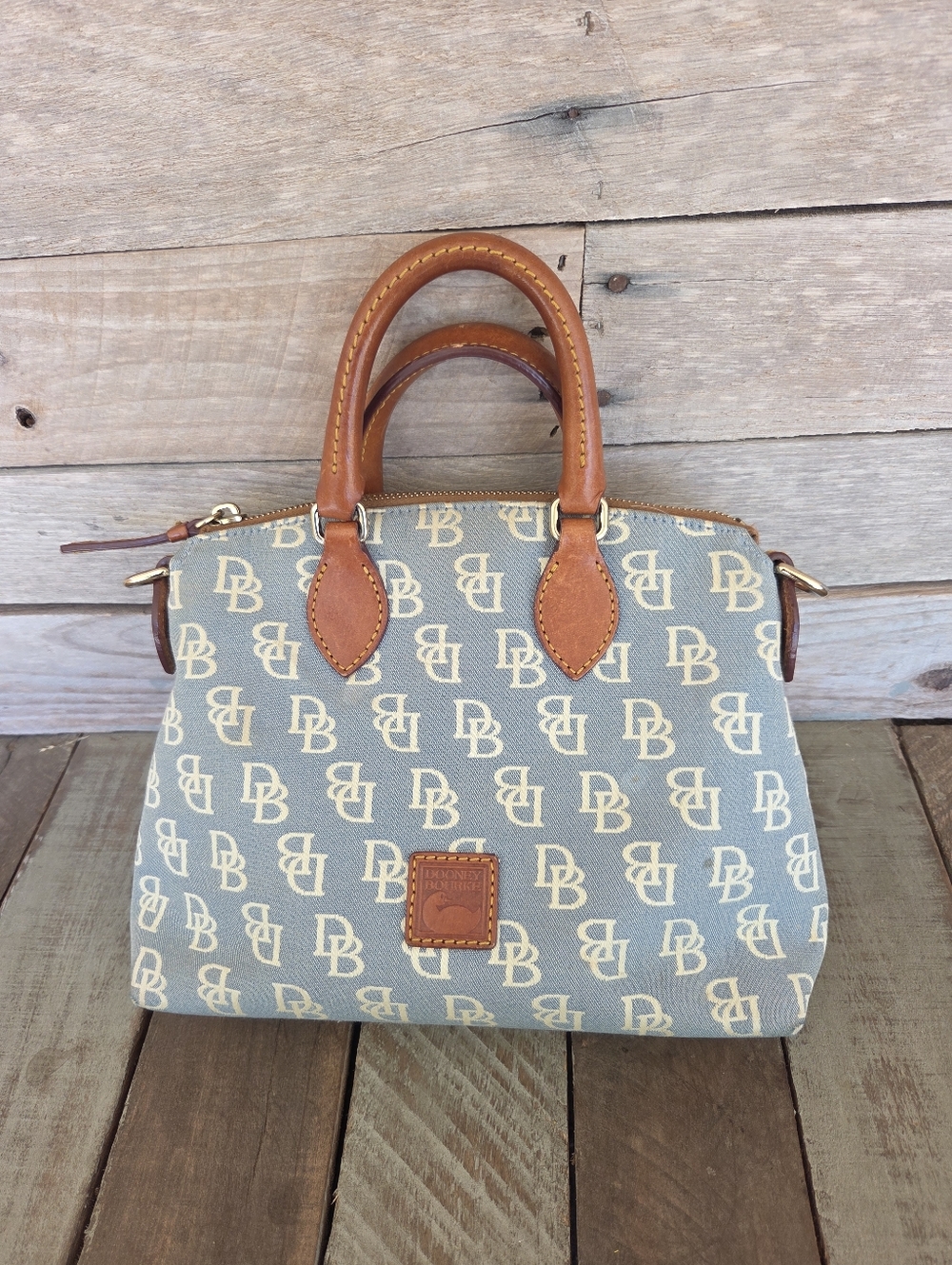 Dooney & Bourke